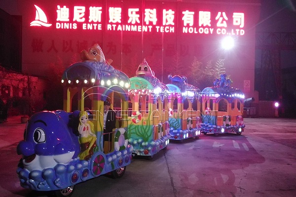 amusement park train ride for kids