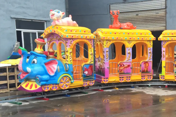 carnival elephant track train ride